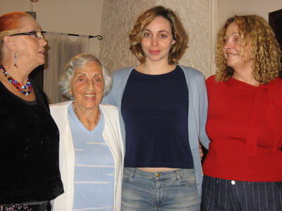 Riva Bortenstein and daughters