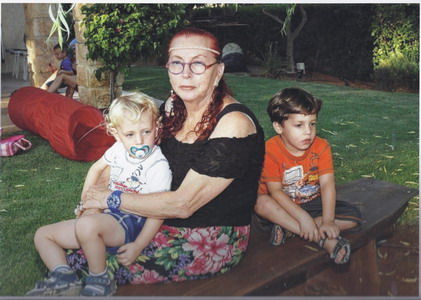 Yaffa and grandchildren